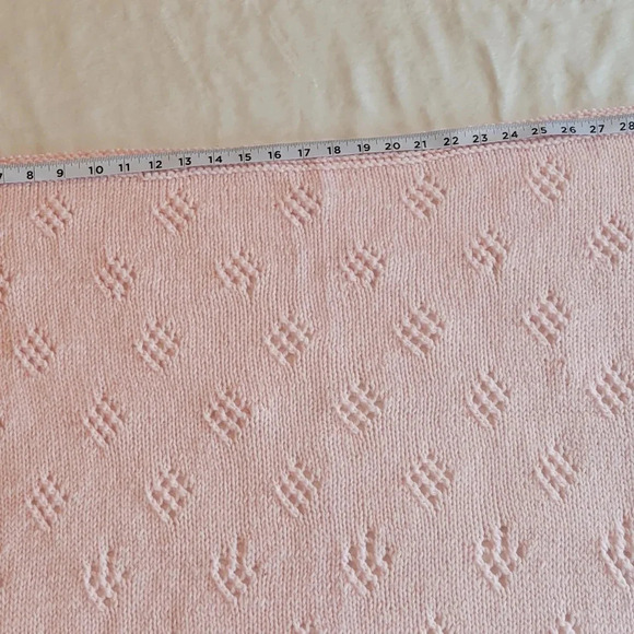 🌴3/$15🌴 Beautiful afgan crochet baby pink blanket / lap blanket handmade - Picture 9 of 12
